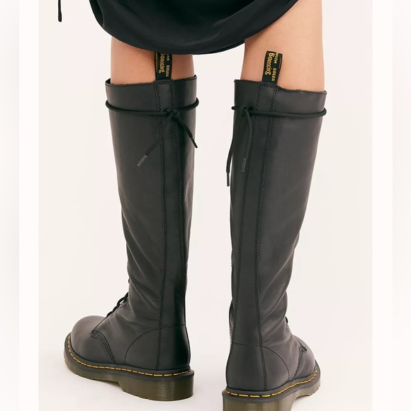 NWT Dr. Martens 1B60 Virginia Leather Knee High Boots - 8 - Picture 4 of 10